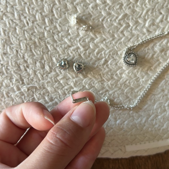 Pandora Sparkling Double Heart Halo Jewelry Gift Set - Picture 7 of 8